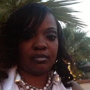 Meet your Posher, Linda